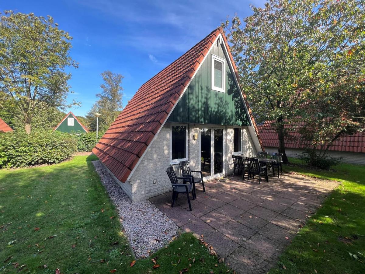 Het Familie Boshuisje - Vakantiewoning Op Prachtig Park Met Veel Faciliteiten Inc Ligbad Gramsbergen Exterior photo